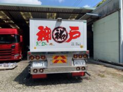 惚れ惚れする　後ろ顔。