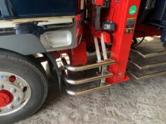 8tonカーゴ車　Ｆバンパー、Ｓバンパー